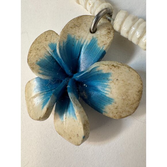 Vintage Shell & Bead Necklace With Hand-Painted Blue Floral Pendant - Picture 6 of 16